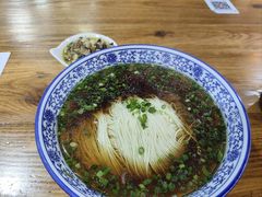 -裕兴记·蟹黄面馆养育巷精选店面馆