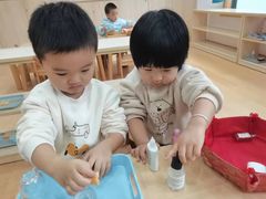 -蒙蒙狮蒙台梭利儿童之家