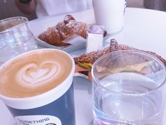 牛油果火腿芝芝-Something For(中洲湾店)