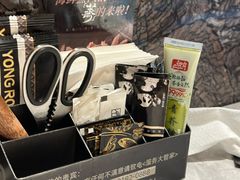 -雍容荟帝王蟹活龙虾展台自助(IFS黑金店)