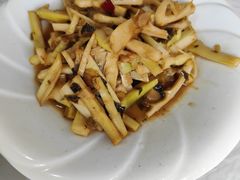 -天乐农家鱼头王(天目湖店)