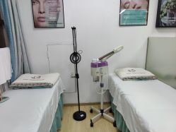 -金品苗方专业祛痘中心