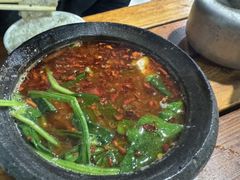 -虹兴砂锅店