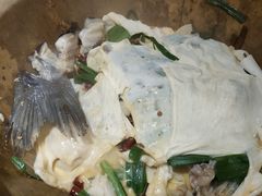 -滇香肴·云南菜蒸汽石锅鱼(云南北路店)