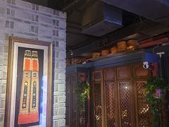 -老牌坊云南鱼豆花火锅(哈西万达店)