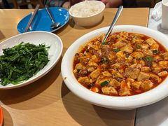 -渝信川菜 · 川味家常菜(财富购物中心店)