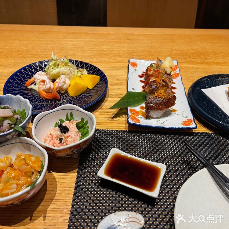 虹料理全场打折ing，快去薅羊毛呀！