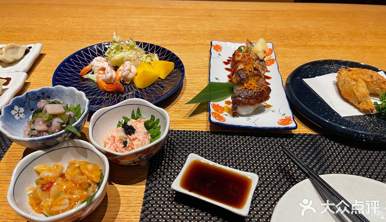 虹料理全场打折ing，快去薅羊毛呀！