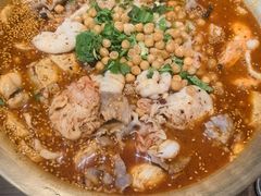 -张翻越·川渝冒菜·武汉黑鸭煲(城北万象城店)