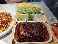 -鑫裕园三个拿手菜(白堤路店)