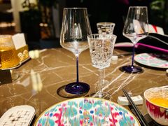 店内布置-海派悦庭·海胆烧麦·新融合菜(凯德广场店)