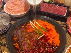 -旧街市鲜货老火锅(大光路店)