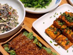 -一坐一忘云南菜(嘉里中心店)