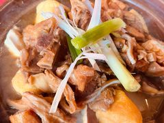 精品牛腩牛杂煲-沙胆彪炭炉牛杂煲(成都玉林店)