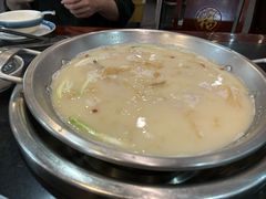 -老来福·非遗酸汤兔(凯旋路店)