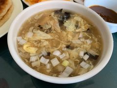 酸辣汤-李连贵酒家熏肉大饼(昆明街店)