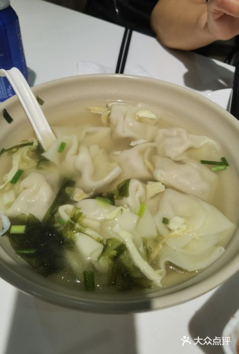 光明邨大酒家(淮海中路总店)鸡汁小馄饨图片