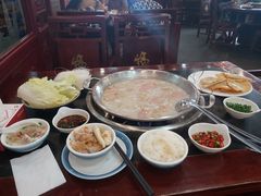 -老来福·非遗酸汤兔(凯旋路店)