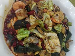 -扒虾小妹儿麻辣海鲜(宏图街店)