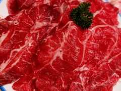 手切鲜牛肉-喜悦小串丹东小黄牛海鲜烧烤大排档(民主广场店)