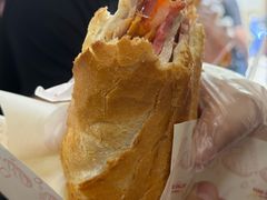 -Bánh Mì Huynh Hoa