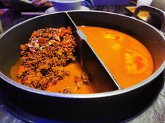 -热火朝天鲜切牛肉火锅(南强街巷店)