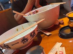-李犟大爆鳝面·手工蟹黄包(湖滨西湖店)