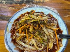 -不起眼麻辣烫凉皮店