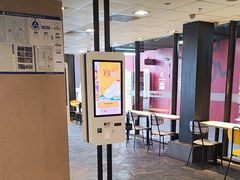 -麦当劳(国家体育场南路店)