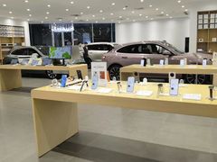 -华为授权体验店(中山公园来福士)