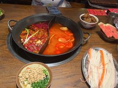 -萍姐火锅·公路夜市(武汉首店)