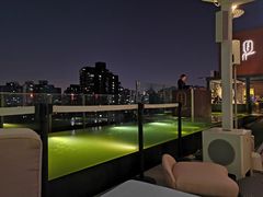 -The ROOF (通盈中心店)