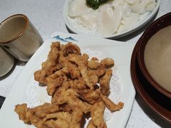 -贵府酸汤牛肉火锅·贵州老字号(飞山街店)