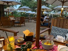 -三亚艾迪逊酒店·海滩烧烤 BARBACOA·现场乐队·浪漫晚餐·烧烤海鲜