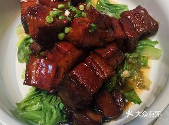 小城外婆肴私房菜（上地店）是一家位于北京海淀区上地的餐厅