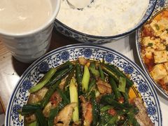 -乡土特色.冷锅鱼.牦牛肉汤锅