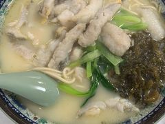 -明呈黄鱼面馆(斜土路店)