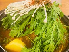 土豆排骨火锅-喇喇排骨火锅·传统韩式脊骨汤(望京西园总店)
