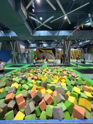 -反弹蹦床公园·亲子乐园·团建·派对(尚品奥莱店)