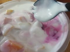 原味酸奶水果捞-壹心榴莲千层蛋糕甜品店