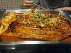 -鸣记脆皮烤鱼·海鲜烤鱼(三八广场店)