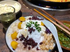 -四小区火锅·巷子里的重庆火锅(花照壁店)