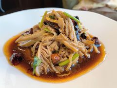 -湖畔鲁菜·二十年老字号餐厅(大明湖店)