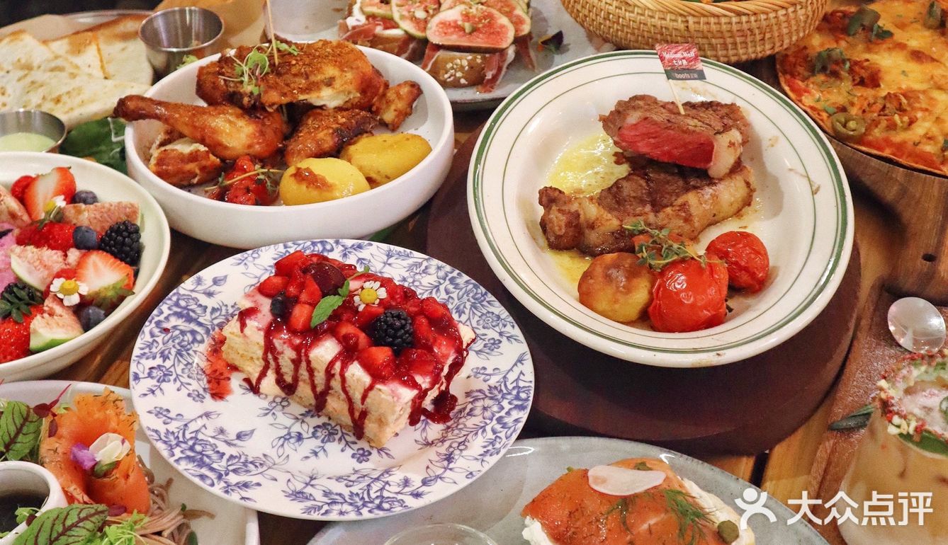 和喜欢的人一起吃饭，连空气都会变得浪漫！