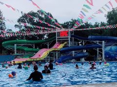 -青年湖公园水上世界