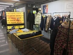 -i.t(湖滨银泰in77店)