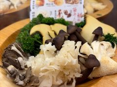 -楠小云·云南鲜菌·鲜牛自助火锅(九眼桥店)
