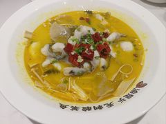 -渝是乎酸菜鱼(龙旗购物中心店)