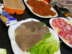 -两三事小郡肝串串香火锅(桂庙店)