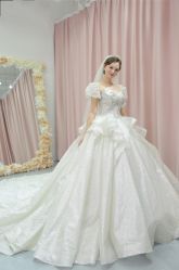 -LOVE SHINE婚纱·红鼎庄龙凤褂·妈妈装定制